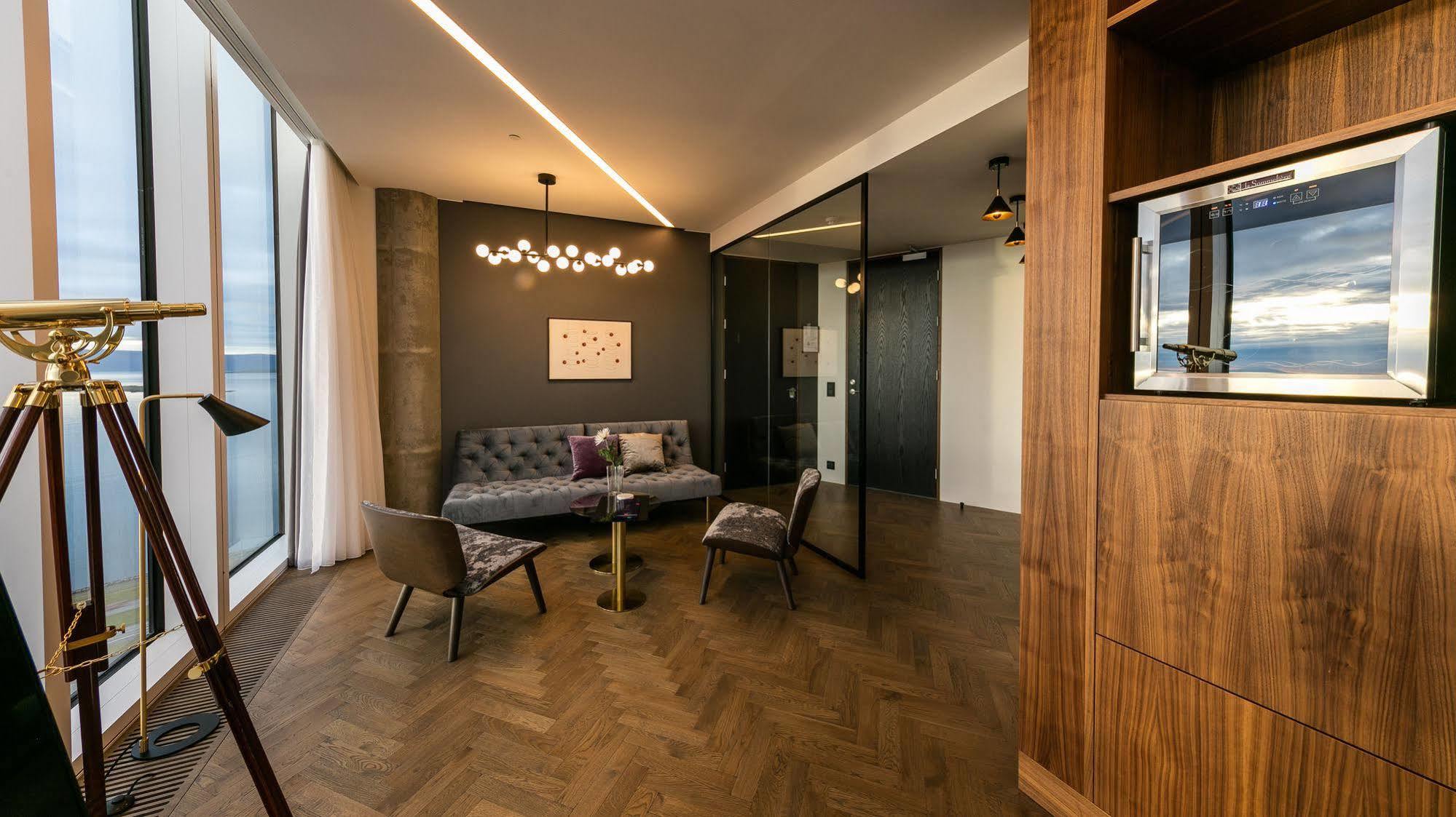 Tower Suites Reykjavík Buitenkant foto