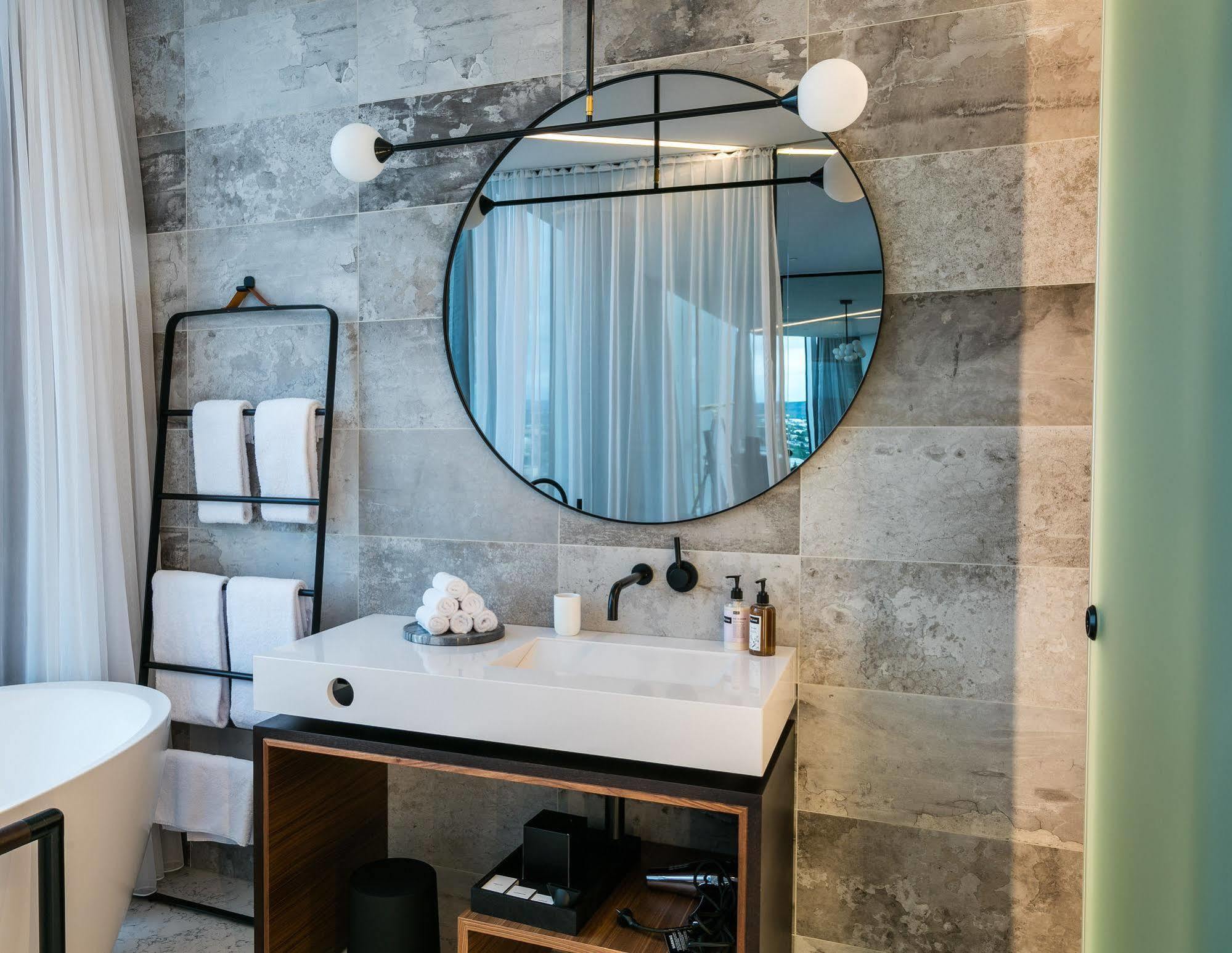 Tower Suites Reykjavík Buitenkant foto